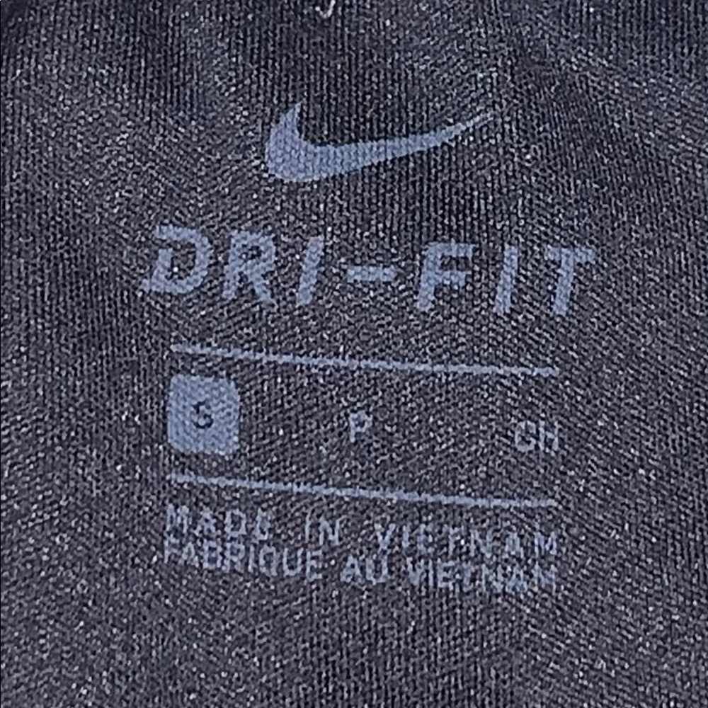 Exercise shorts - Picture 3 of 3